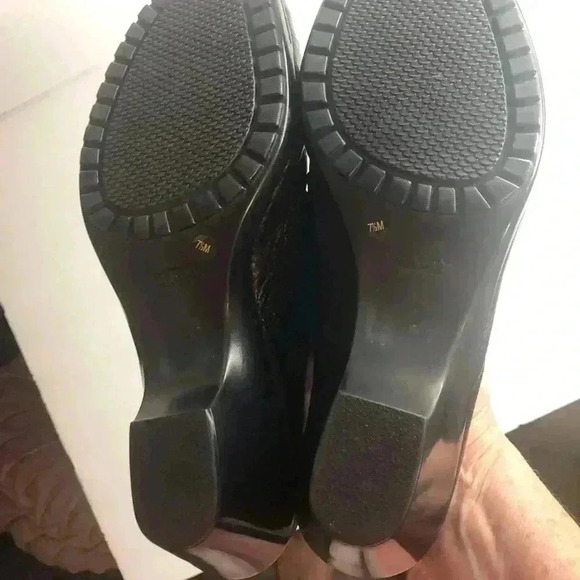 Nurture Ladies Black Leather Slide on Mule Comfort shoe size 7.5M - Picture 5 of 5